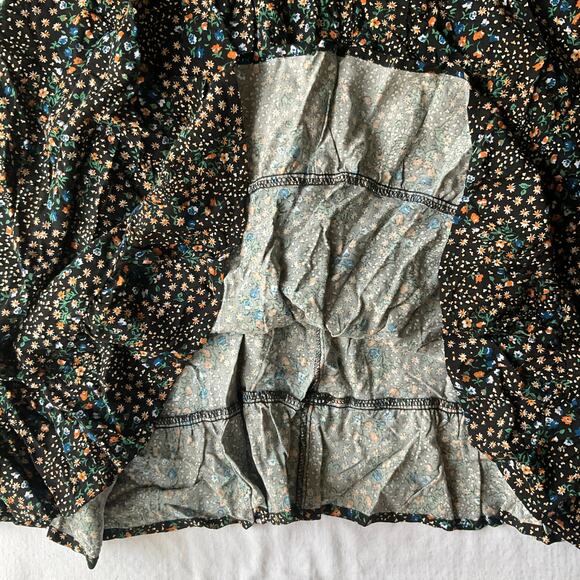 Wild Fable Women Mini Dress size M Off Shoulder Fluffy Soft Sleeve Floral Black - Picture 6 of 9